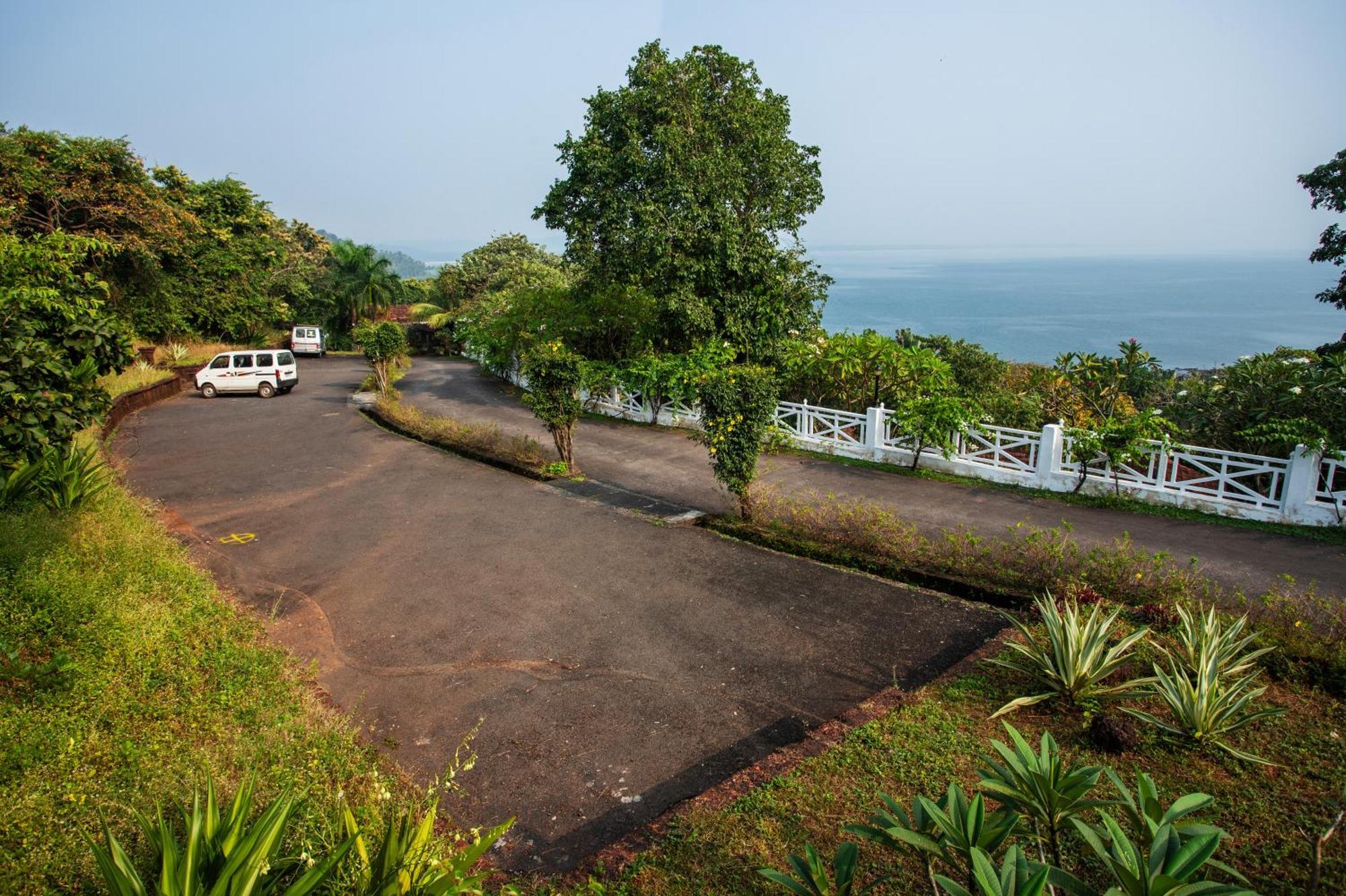 Stone Water Eco Resort Bogmalo Exterior photo
